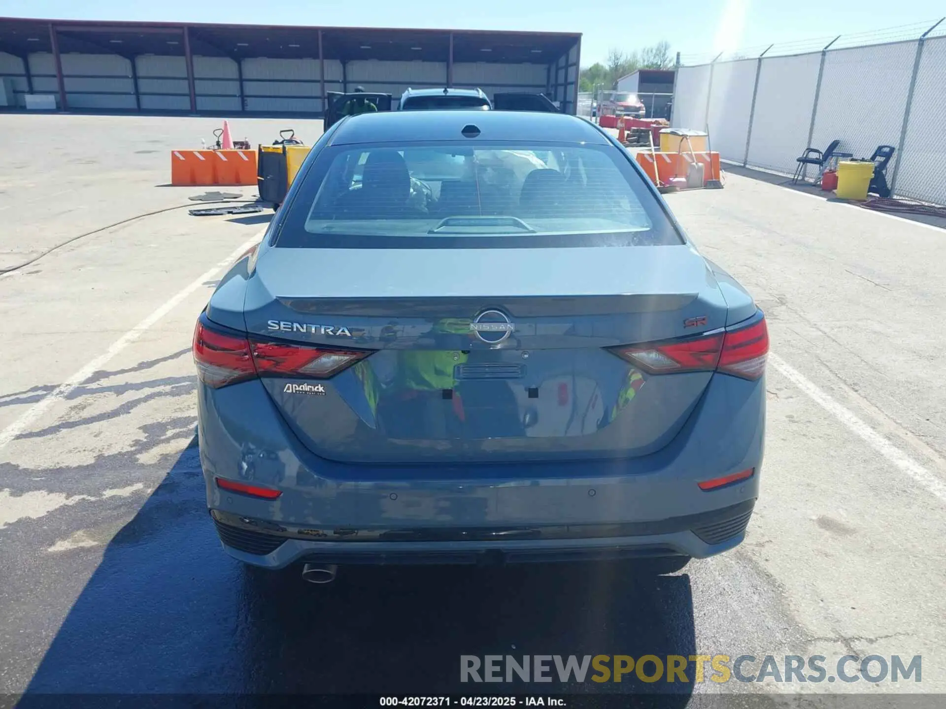 17 Фотография поврежденного автомобиля 3N1AB8DV1RY363478 NISSAN SENTRA 2024