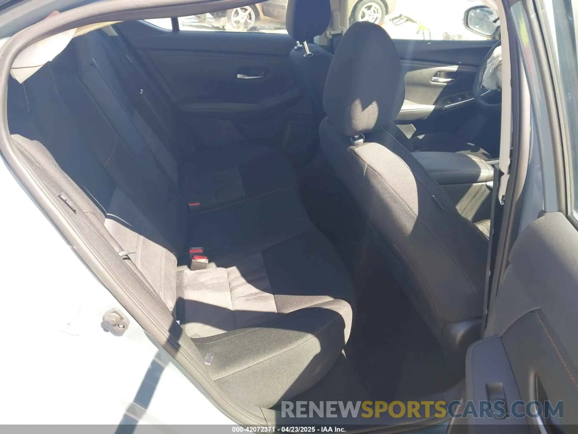 8 Фотография поврежденного автомобиля 3N1AB8DV1RY363478 NISSAN SENTRA 2024
