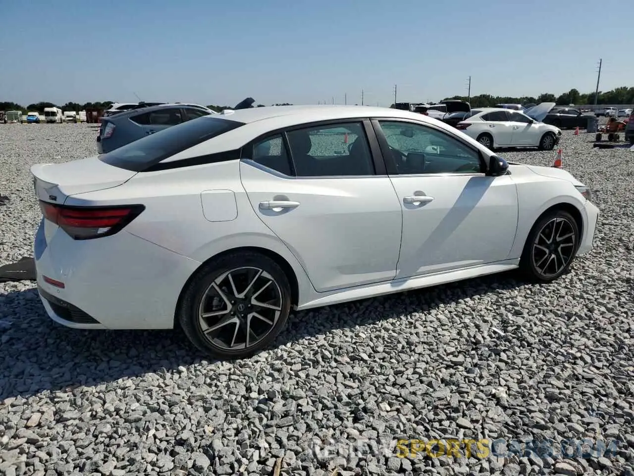 3 Фотография поврежденного автомобиля 3N1AB8DV6RY321615 NISSAN SENTRA 2024