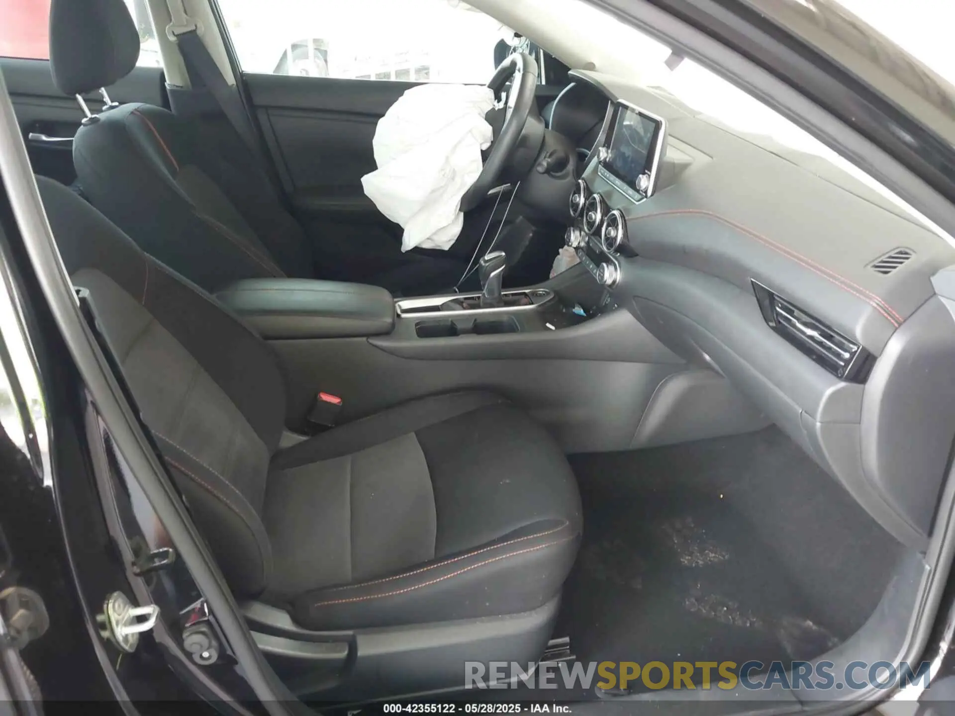 5 Фотография поврежденного автомобиля 3N1AB8DV8RY227249 NISSAN SENTRA 2024