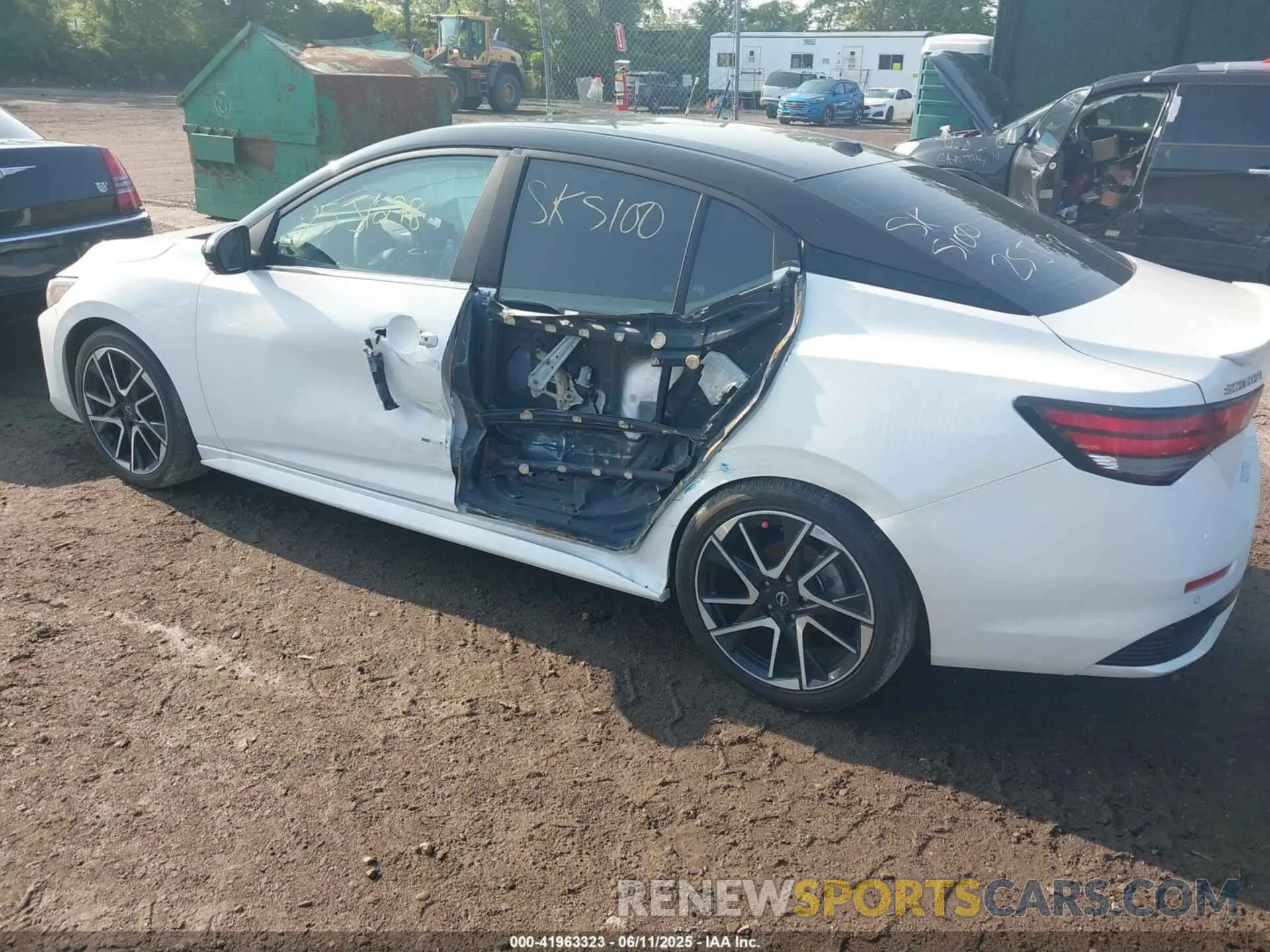 3 Photograph of a damaged car 3N1AB8DV9RY201601 NISSAN SENTRA 2024