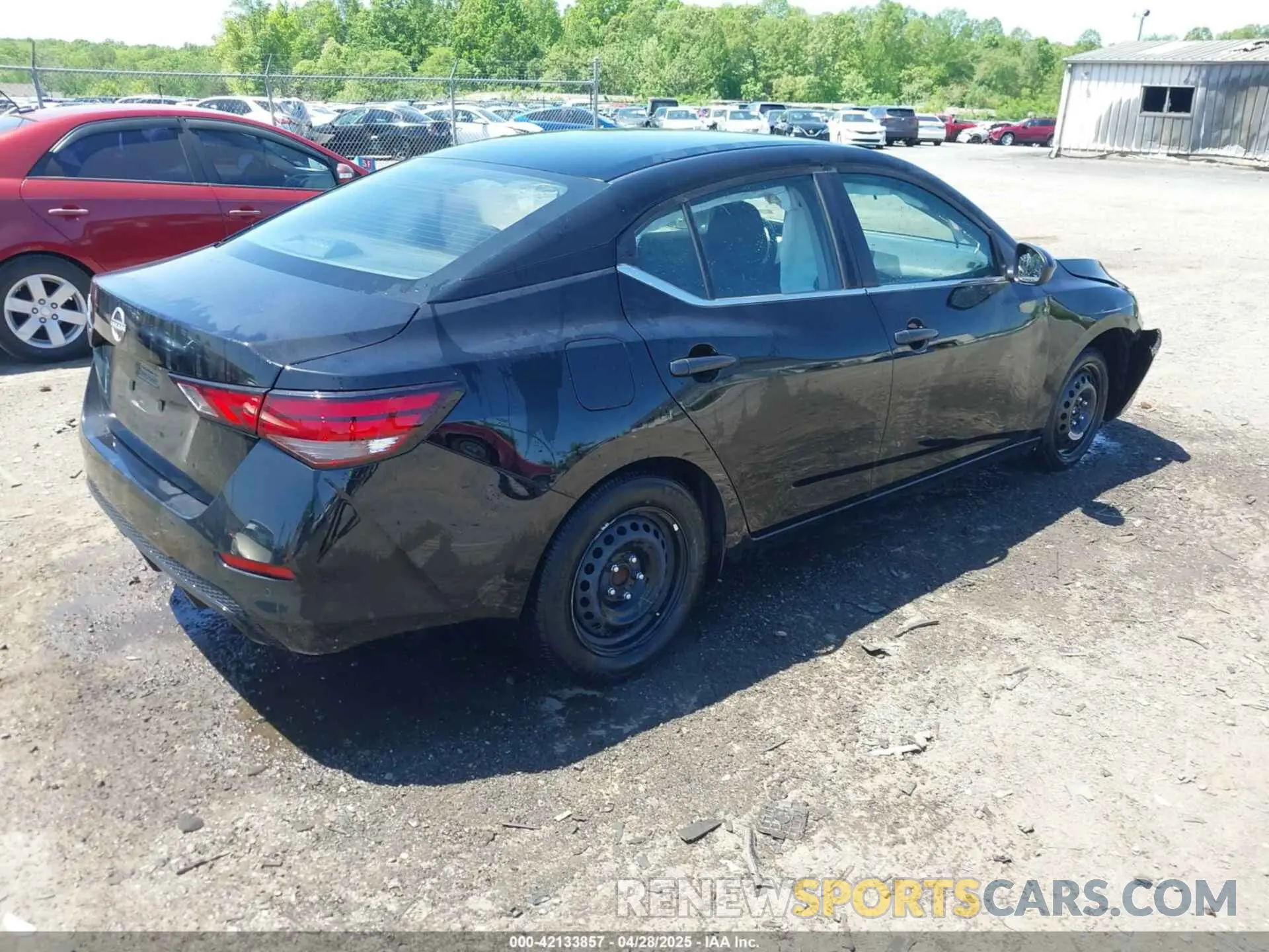 4 Фотография поврежденного автомобиля 3N1AB8BV6SY207817 NISSAN SENTRA 2025