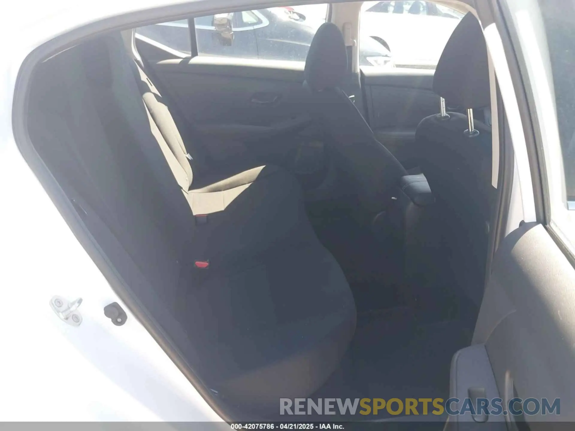 8 Фотография поврежденного автомобиля 3N1AB8BV6SY302071 NISSAN SENTRA 2025