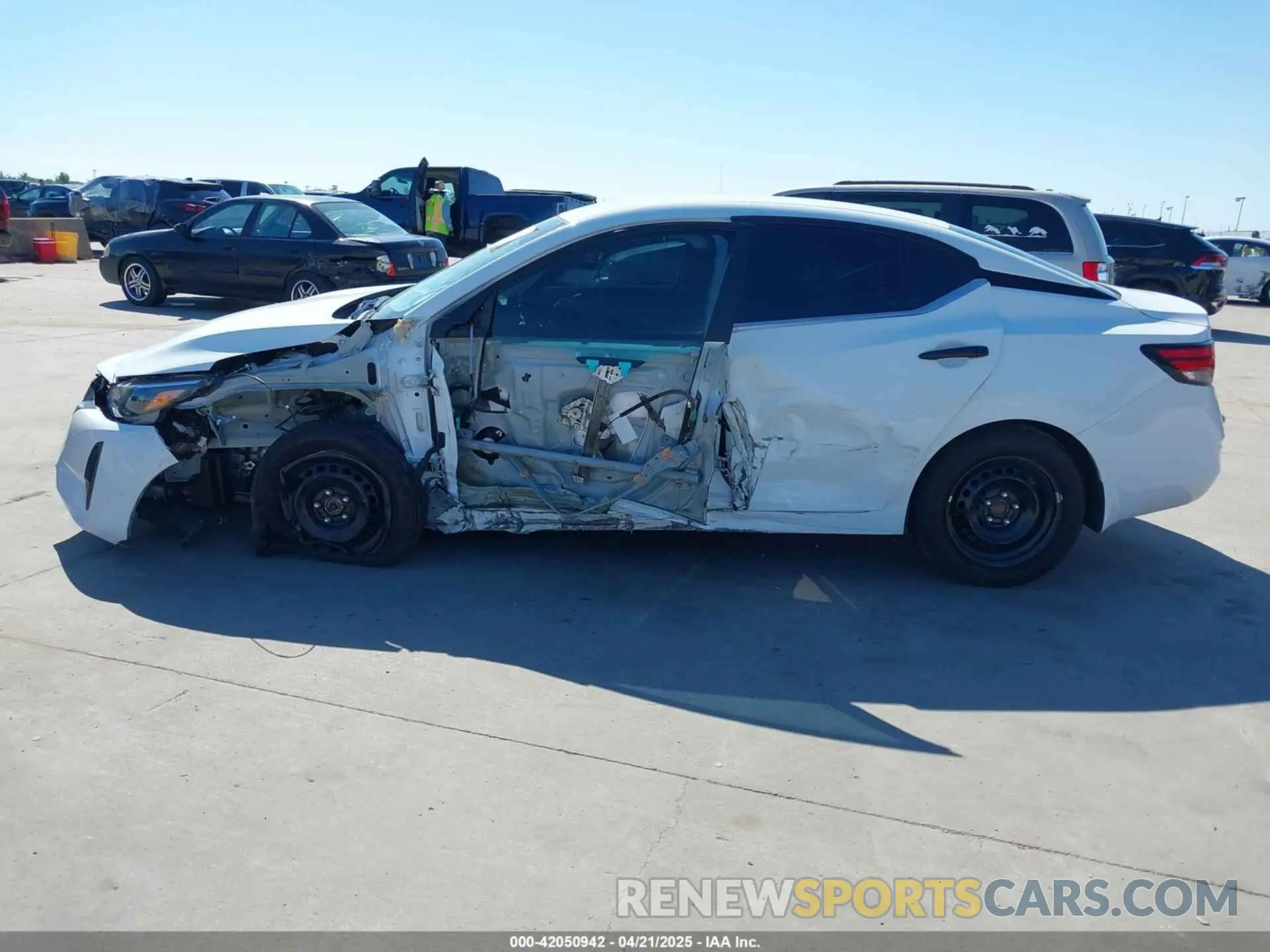 15 Фотография поврежденного автомобиля 3N1AB8BV7SY267055 NISSAN SENTRA 2025