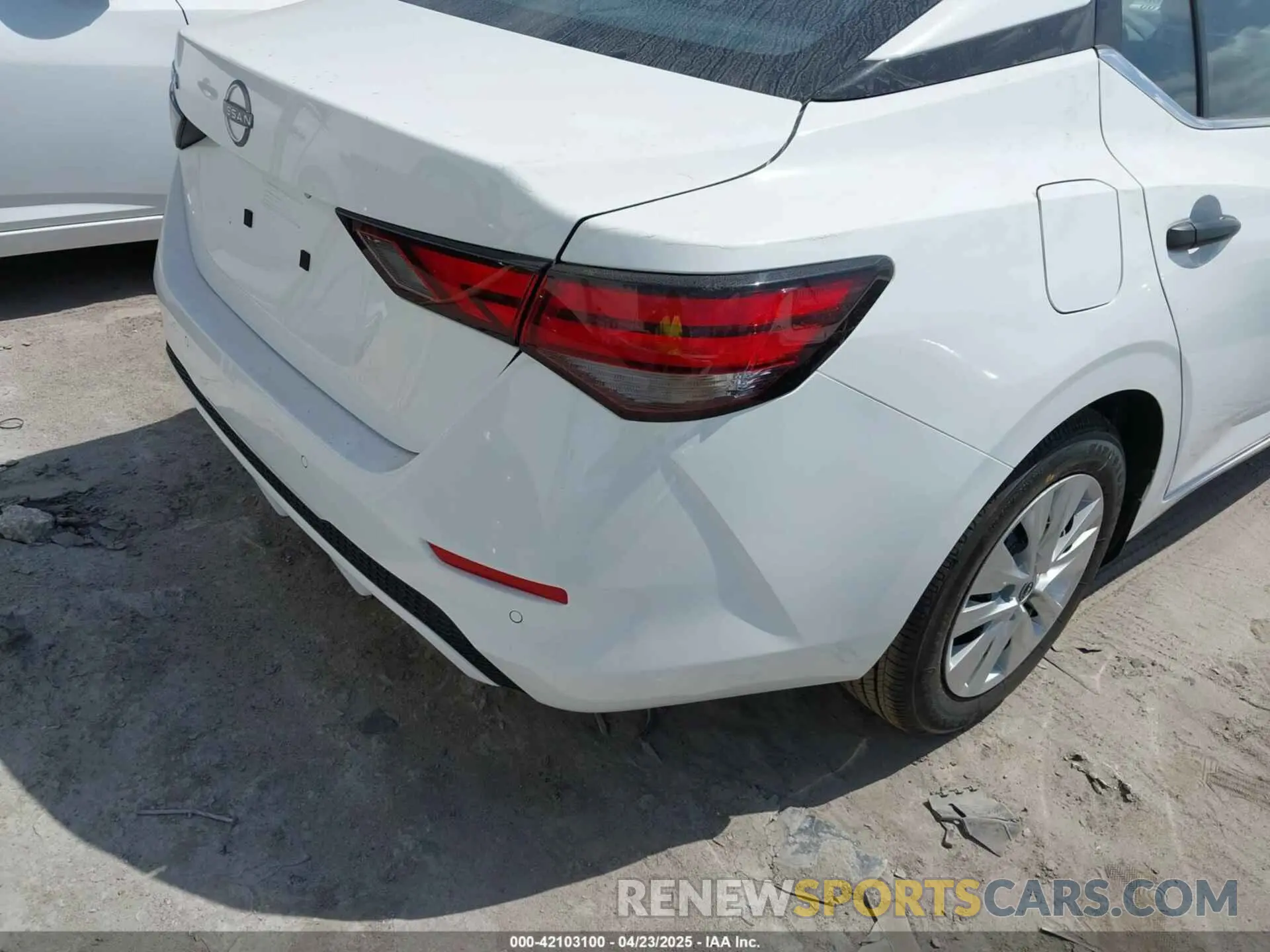 4 Фотография поврежденного автомобиля 3N1AB8BV8SY319938 NISSAN SENTRA 2025
