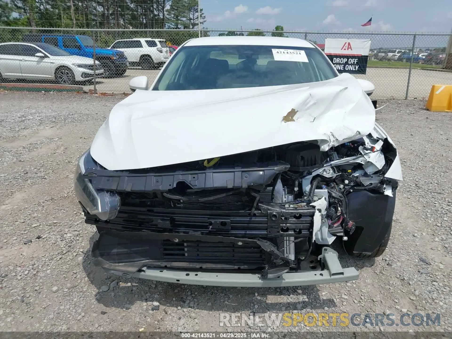 13 Фотография поврежденного автомобиля 3N1AB8CV0SY208878 NISSAN SENTRA 2025