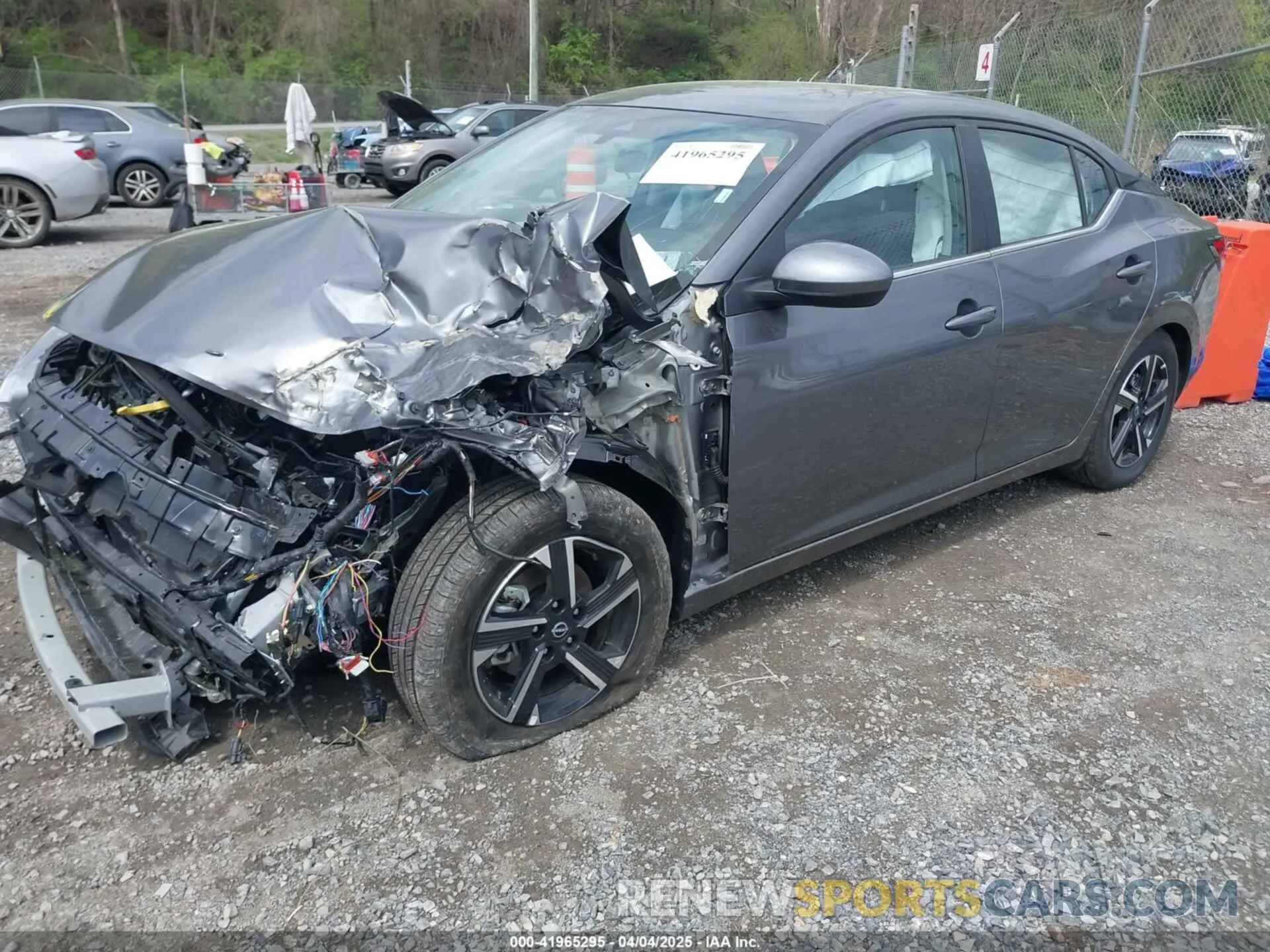 2 Фотография поврежденного автомобиля 3N1AB8CV0SY294189 NISSAN SENTRA 2025