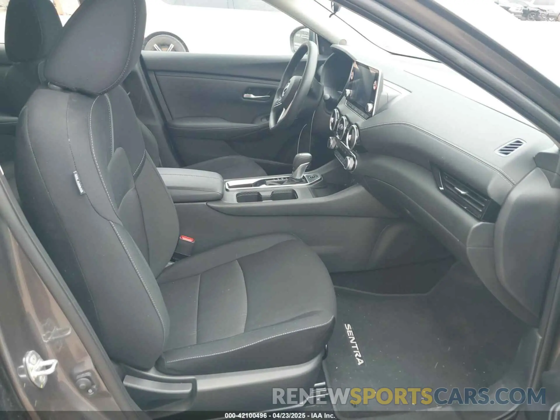 5 Фотография поврежденного автомобиля 3N1AB8CV1SY268751 NISSAN SENTRA 2025