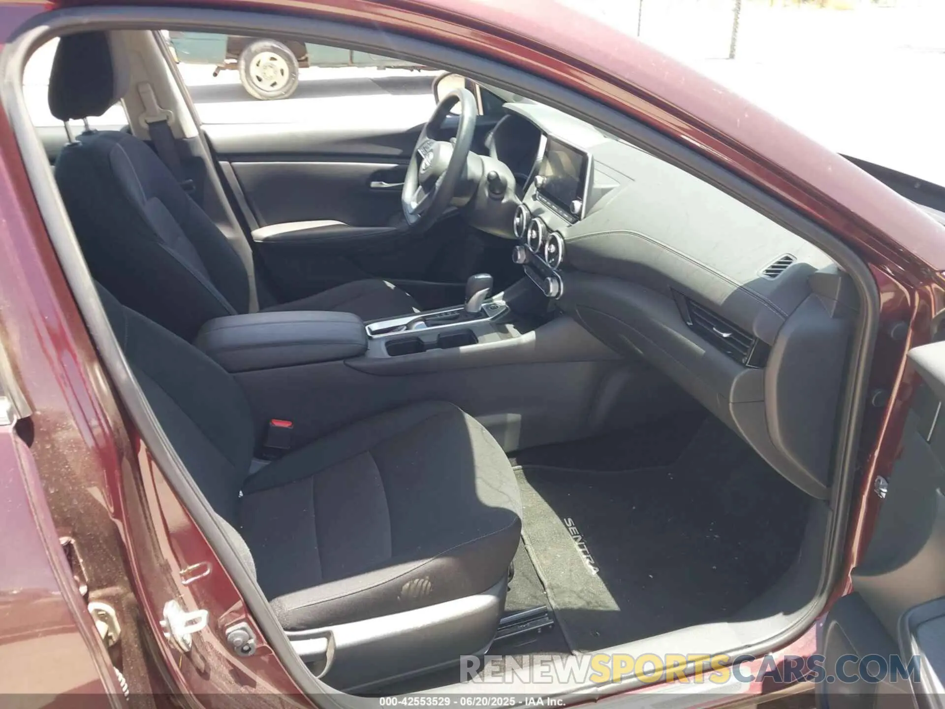 5 Photograph of a damaged car 3N1AB8CV2SY269777 NISSAN SENTRA 2025