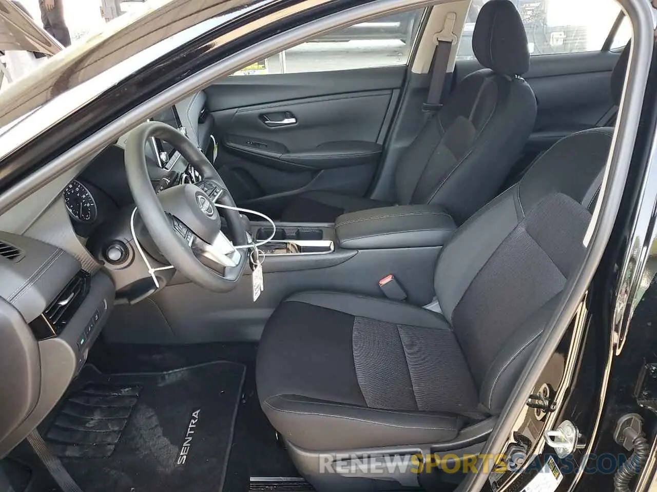 7 Фотография поврежденного автомобиля 3N1AB8CV4SY303539 NISSAN SENTRA 2025