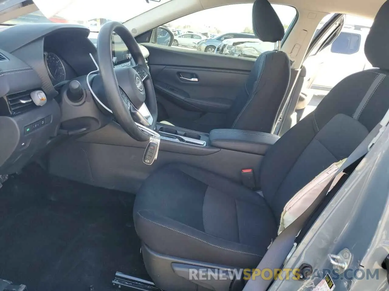 7 Фотография поврежденного автомобиля 3N1AB8CV7SY206805 NISSAN SENTRA 2025