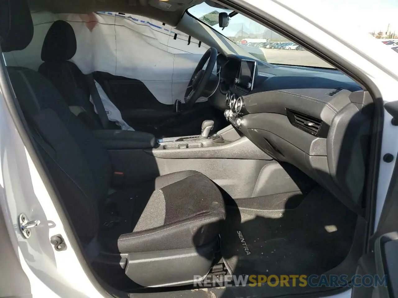 7 Фотография поврежденного автомобиля 3N1AB8CV7SY228769 NISSAN SENTRA 2025