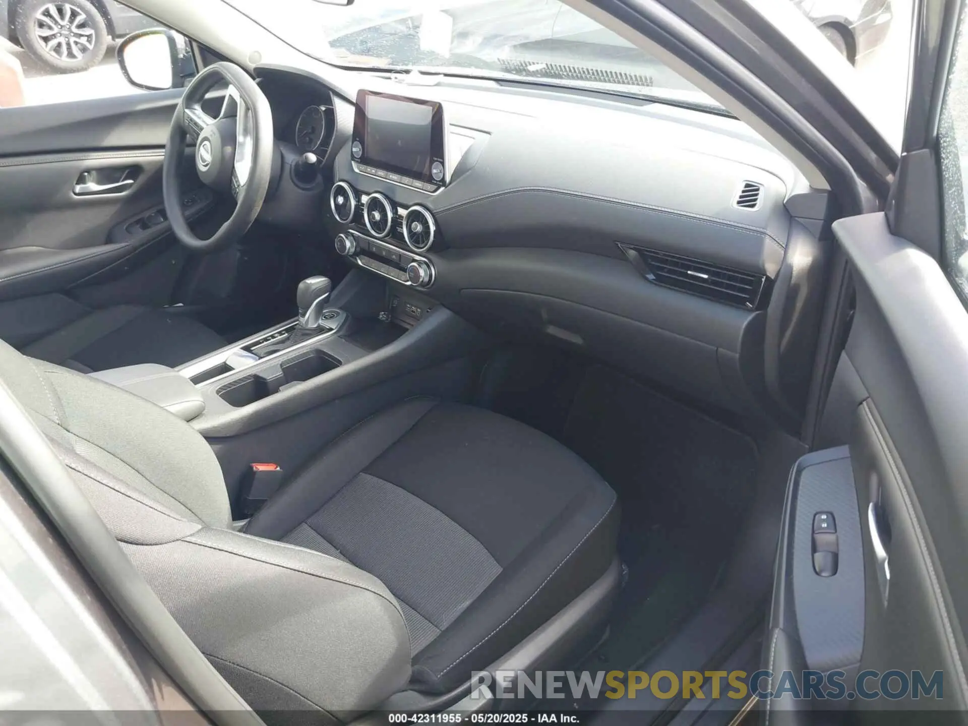 5 Фотография поврежденного автомобиля 3N1AB8CV8SY296949 NISSAN SENTRA 2025