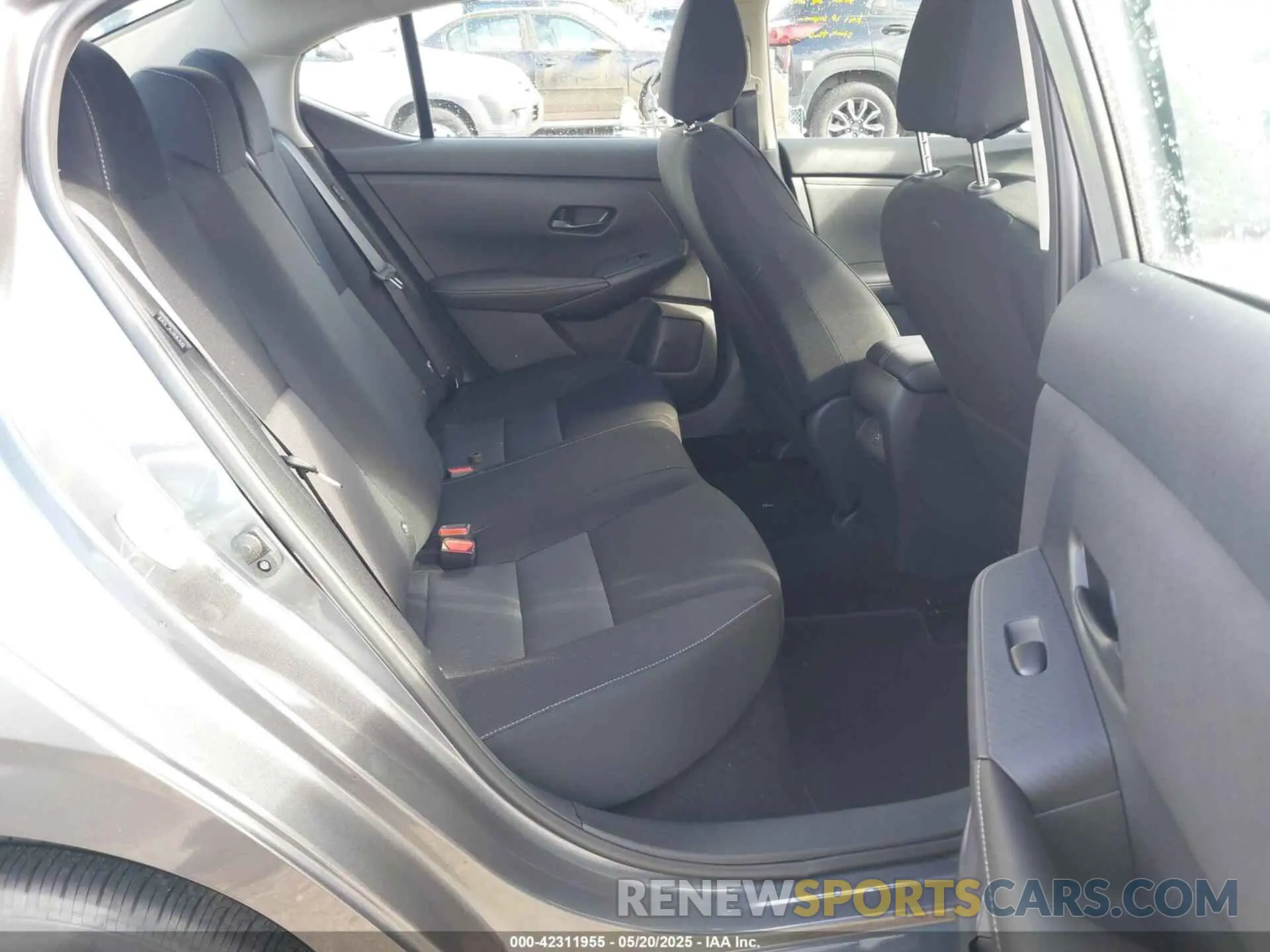 8 Фотография поврежденного автомобиля 3N1AB8CV8SY296949 NISSAN SENTRA 2025