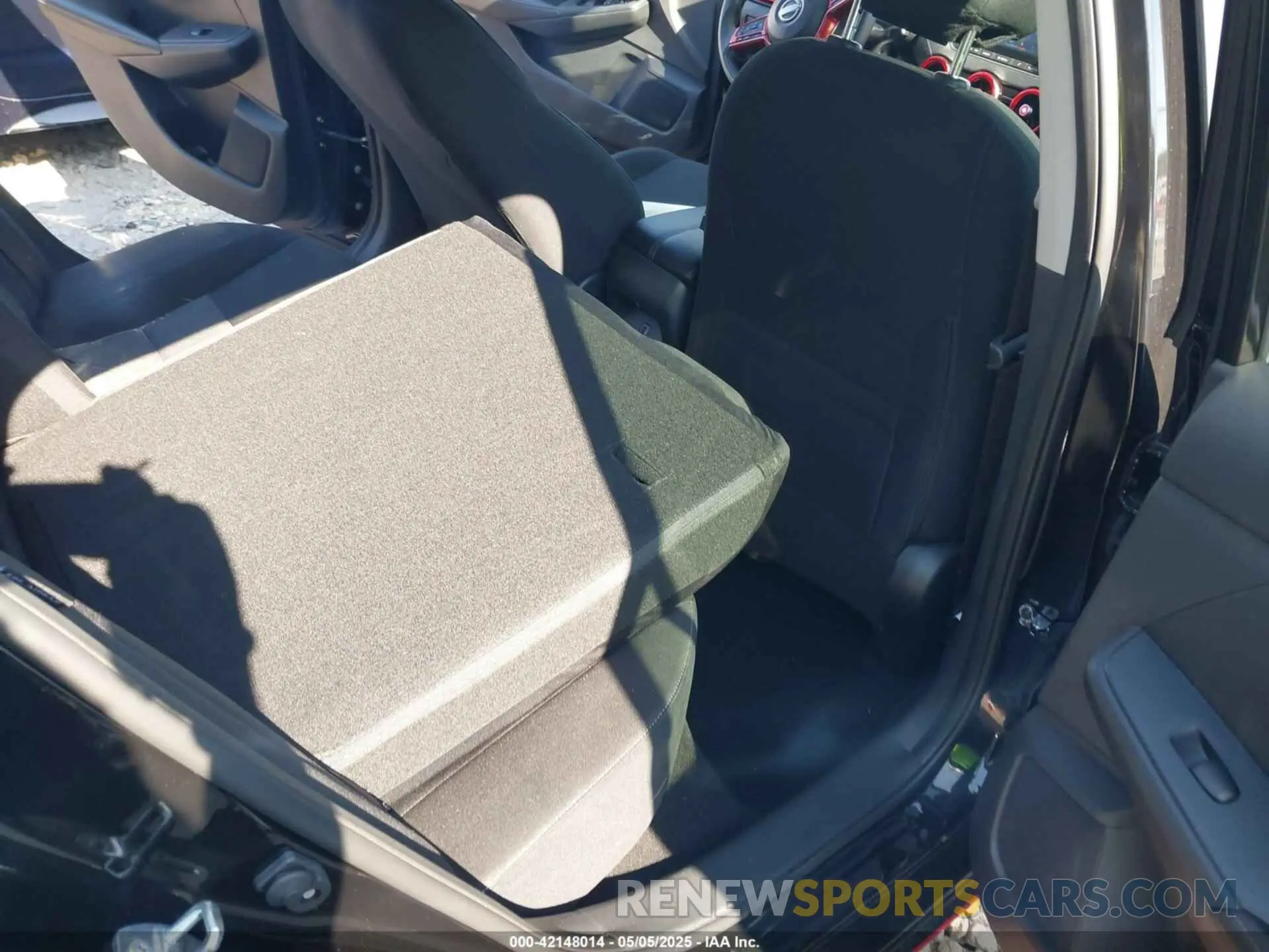 8 Фотография поврежденного автомобиля 3N1AB8CV9SY236498 NISSAN SENTRA 2025