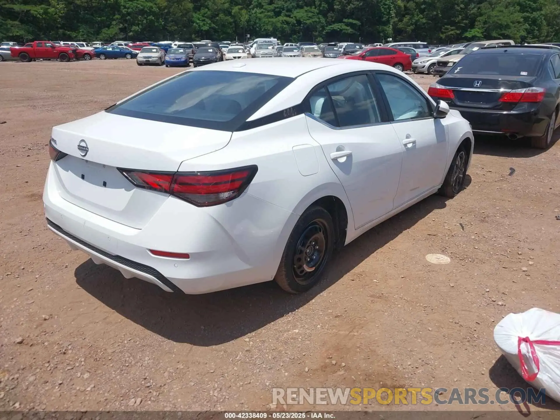 4 Photograph of a damaged car 3N1AB8CVXSY288741 NISSAN SENTRA 2025