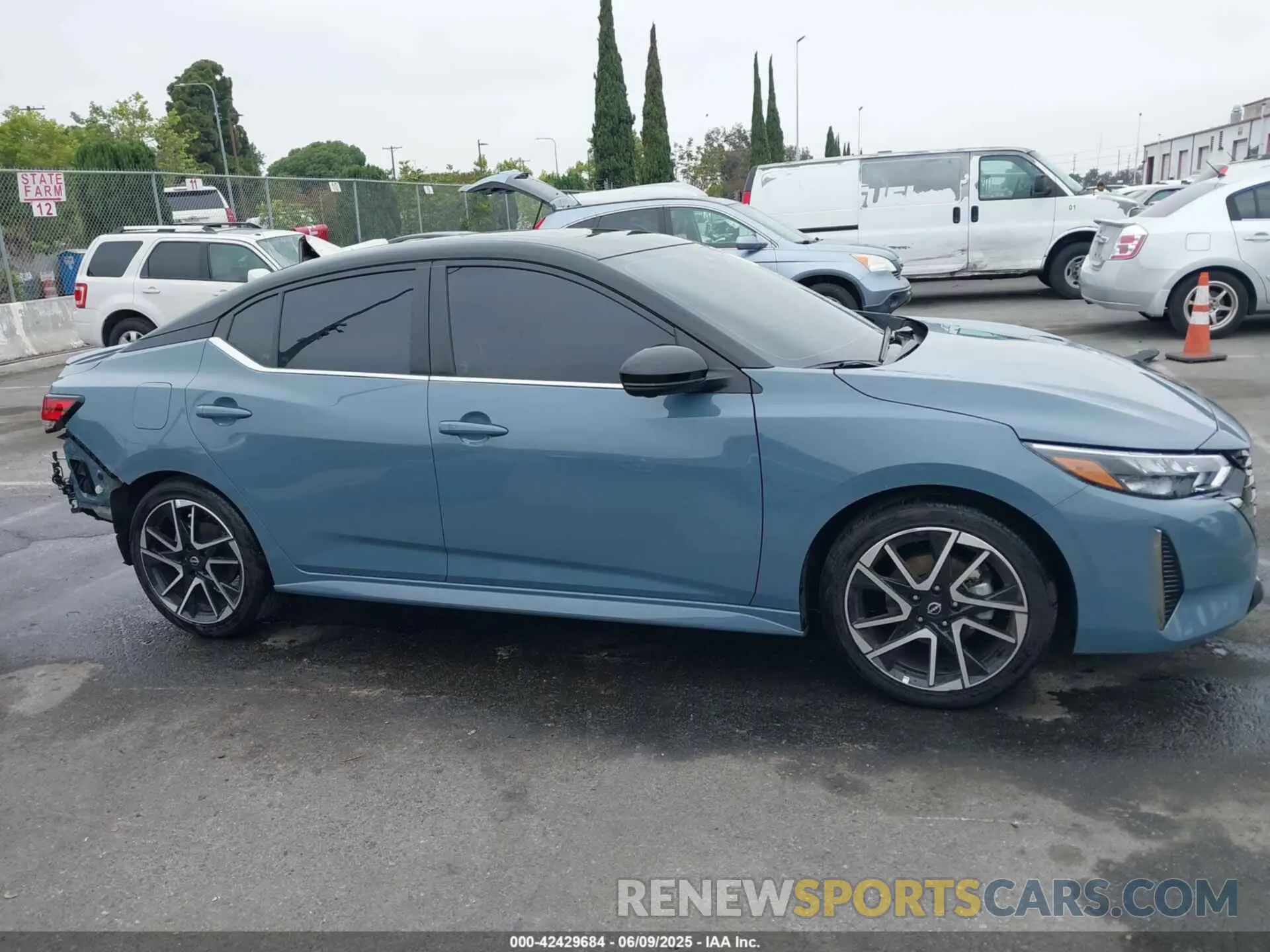 14 Photograph of a damaged car 3N1AB8DVXSY233950 NISSAN SENTRA 2025