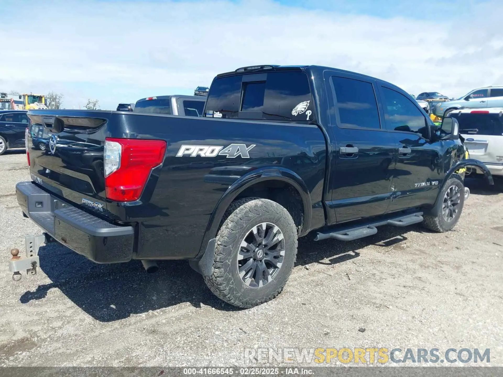 4 Фотография поврежденного автомобиля 1N6AA1E50KN533979 NISSAN TITAN 2019