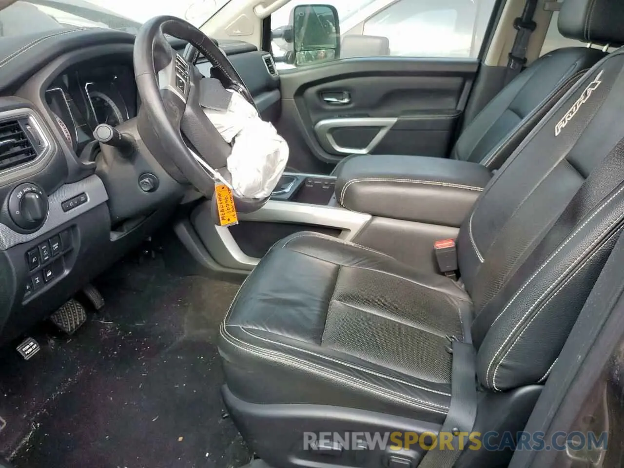 7 Фотография поврежденного автомобиля 1N6AA1E52KN526158 NISSAN TITAN 2019
