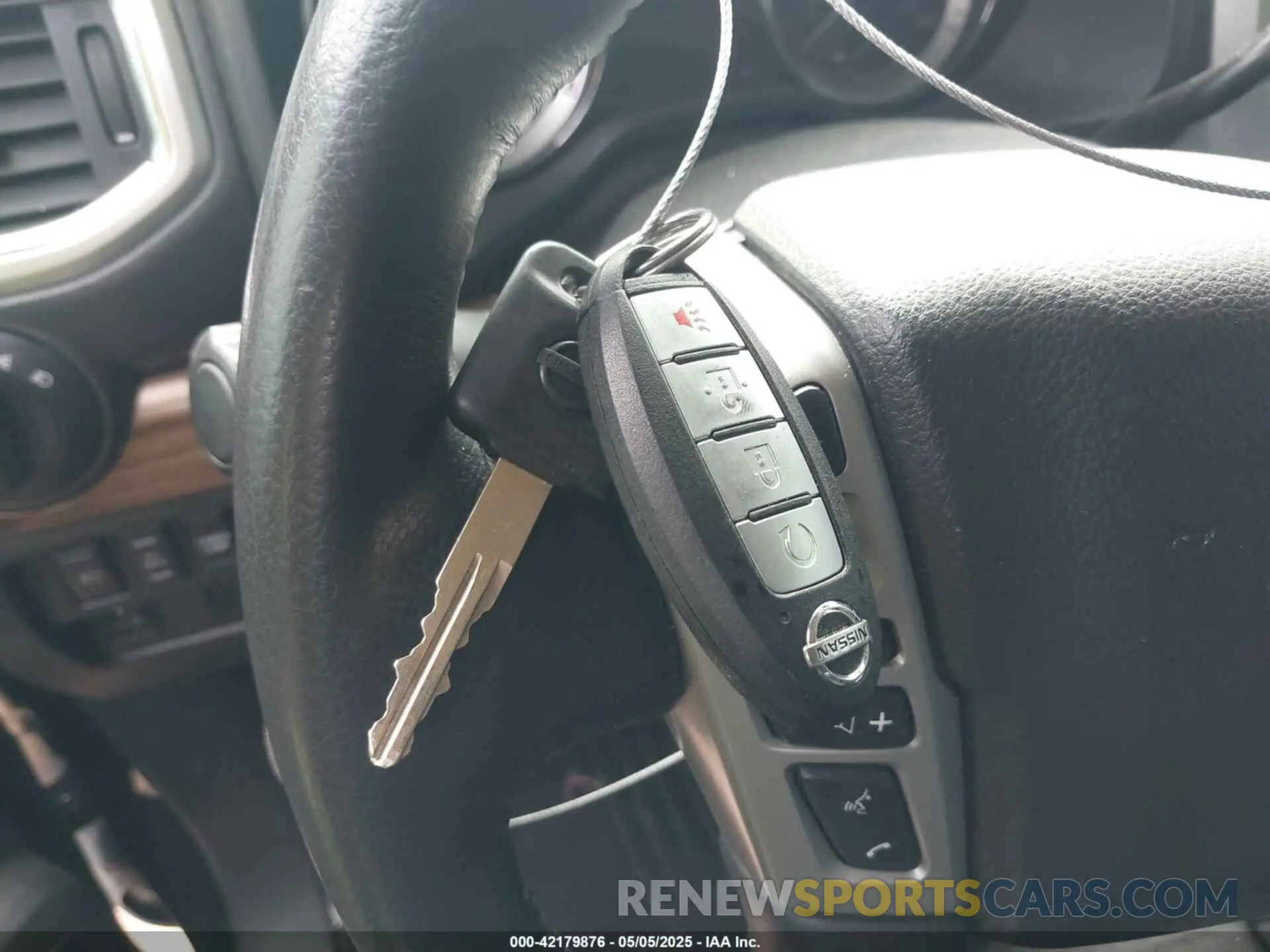11 Photograph of a damaged car 1N6AA1E64KN505272 NISSAN TITAN 2019