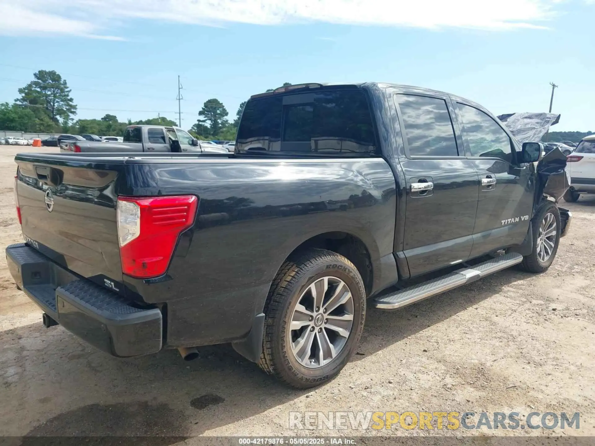 4 Photograph of a damaged car 1N6AA1E64KN505272 NISSAN TITAN 2019