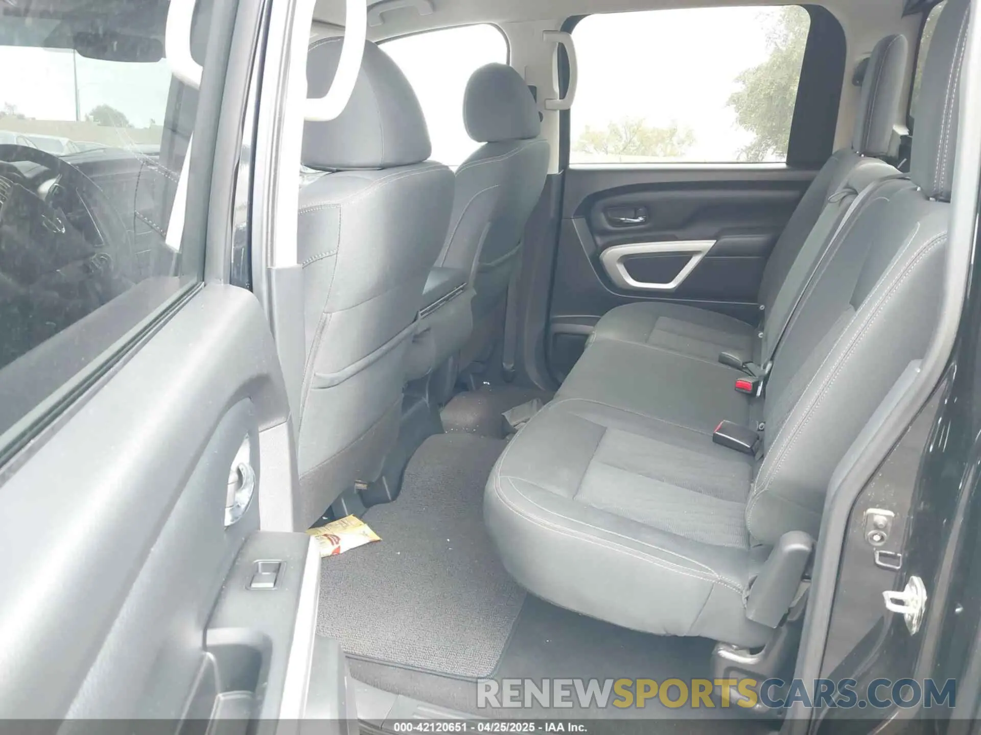 8 Фотография поврежденного автомобиля 1N6AA1EJ4KN518091 NISSAN TITAN 2019