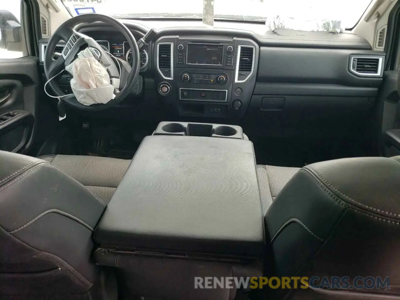 8 Photograph of a damaged car 1N6AA1EK1KN504920 NISSAN TITAN 2019
