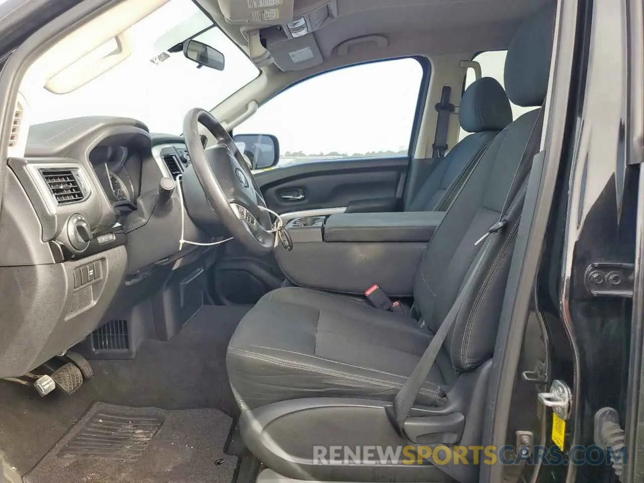 7 Фотография поврежденного автомобиля 1N6AA1EK3KN528085 NISSAN TITAN 2019
