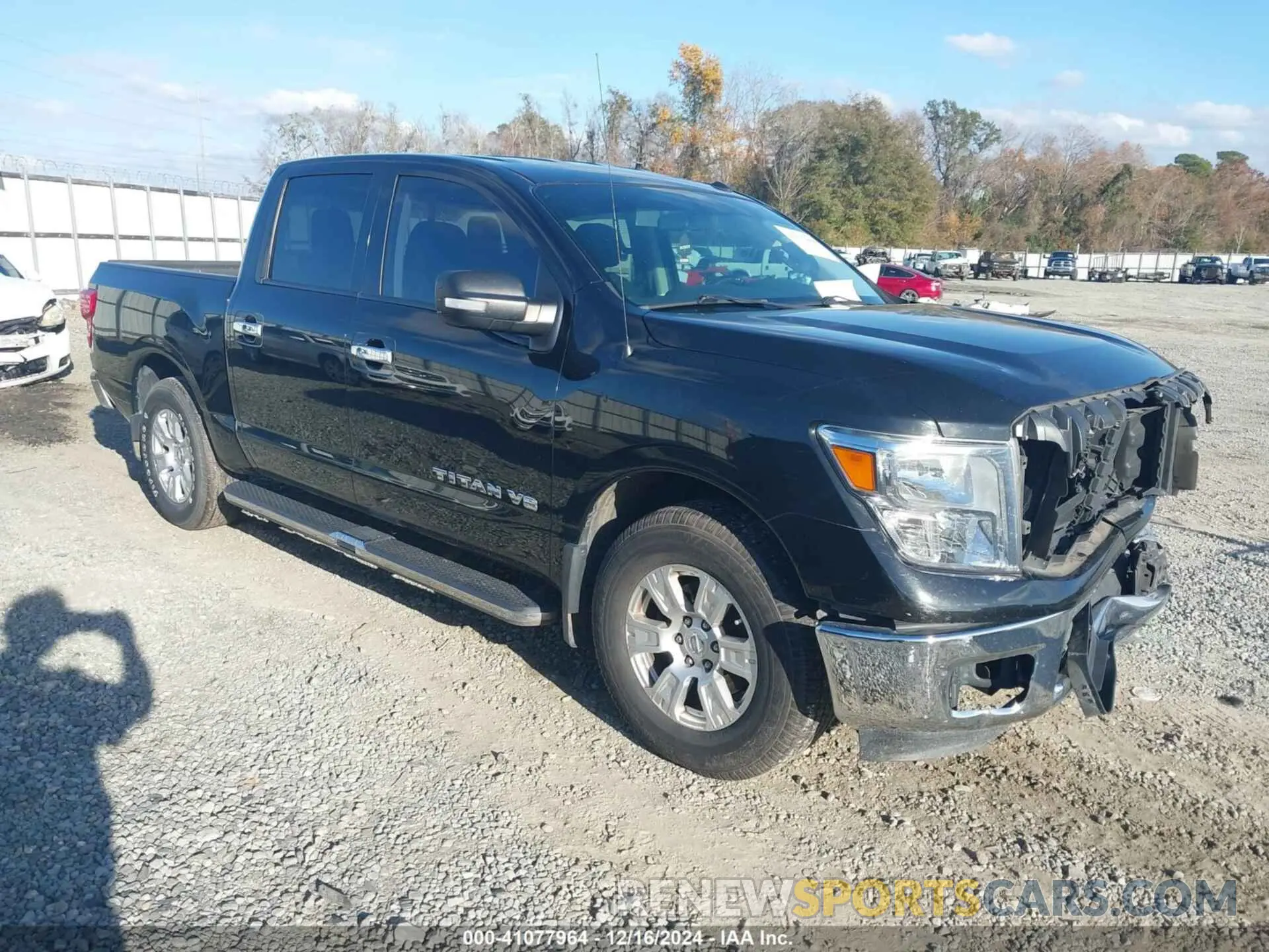 1 Photograph of a damaged car 1N6AA1EK7KN533791 NISSAN TITAN 2019
