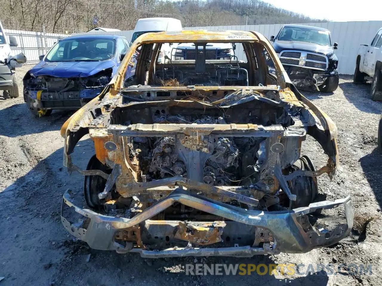 5 Photograph of a damaged car 1N6AA1EC7MN529767 NISSAN TITAN 2021