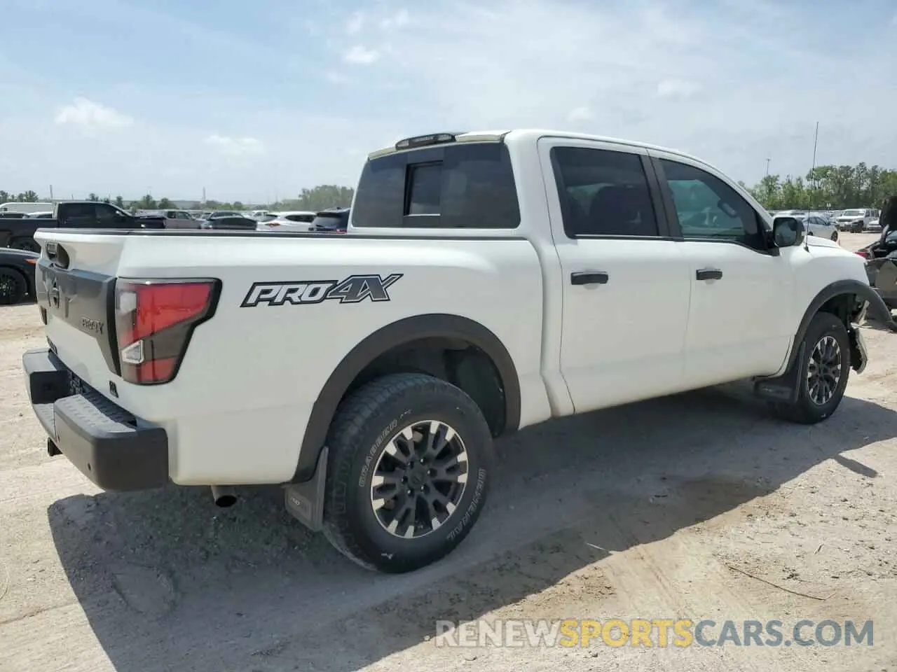 3 Photograph of a damaged car 1N6AA1ED0MN533801 NISSAN TITAN 2021