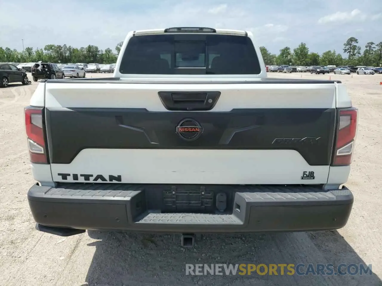 6 Photograph of a damaged car 1N6AA1ED0MN533801 NISSAN TITAN 2021