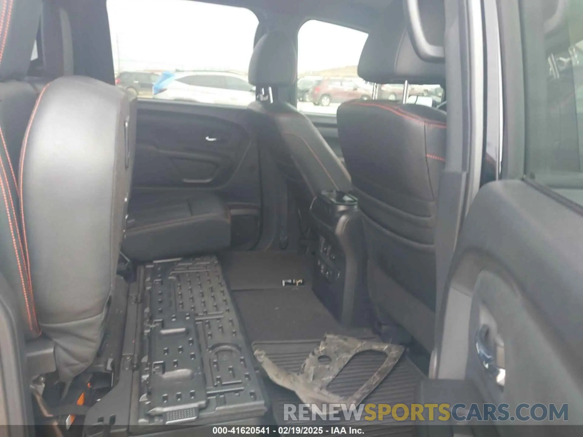 8 Photograph of a damaged car 1N6AA1ED3MN507645 NISSAN TITAN 2021