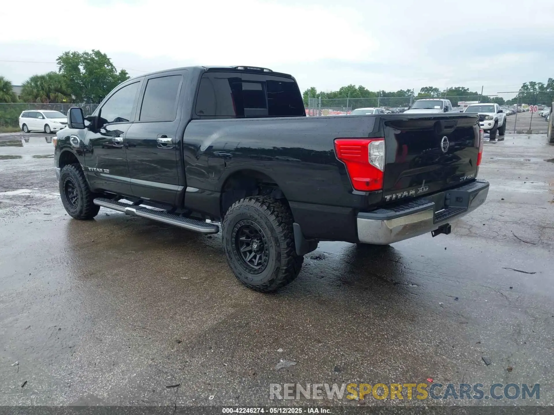 3 Photograph of a damaged car 1N6AA1ED3MN507841 NISSAN TITAN 2021