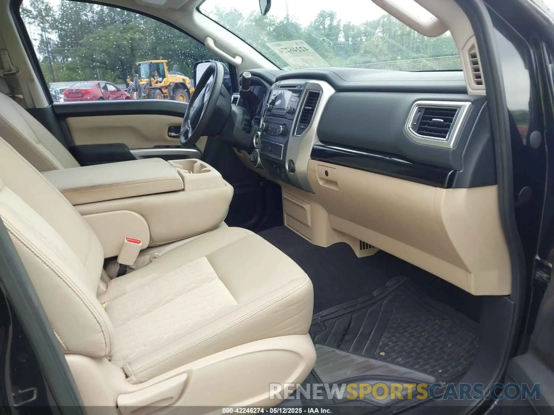 5 Photograph of a damaged car 1N6AA1ED3MN507841 NISSAN TITAN 2021