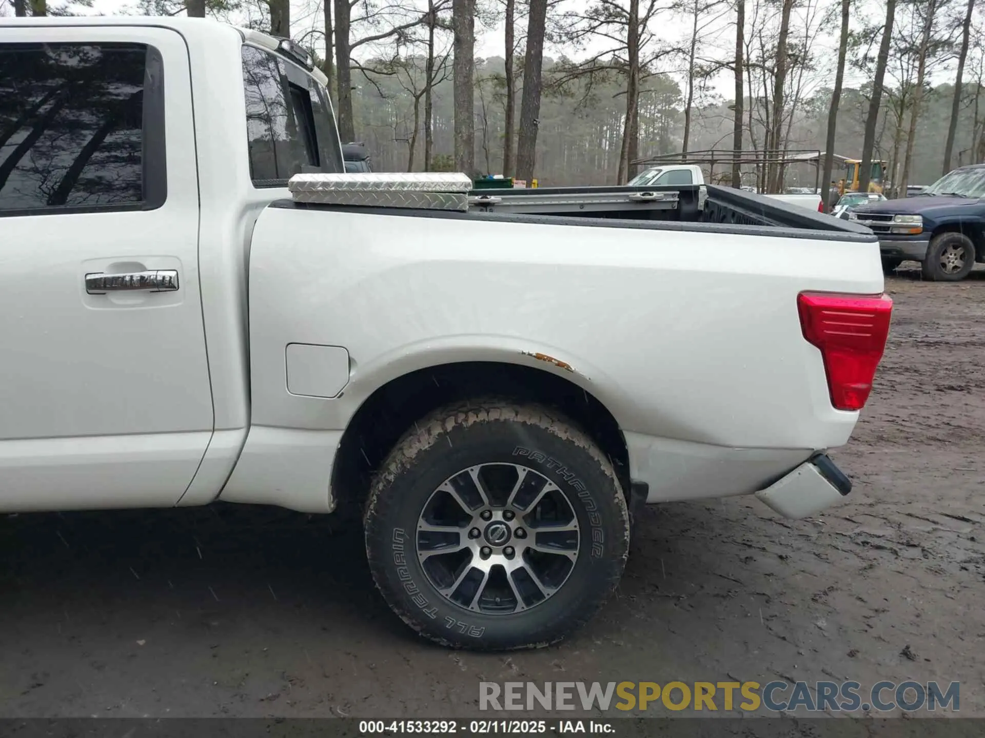 6 Photograph of a damaged car 1N6AA1ED3MN507886 NISSAN TITAN 2021