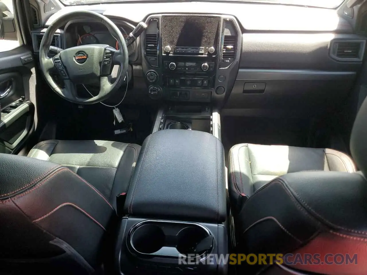 8 Photograph of a damaged car 1N6AA1ED3MN517804 NISSAN TITAN 2021