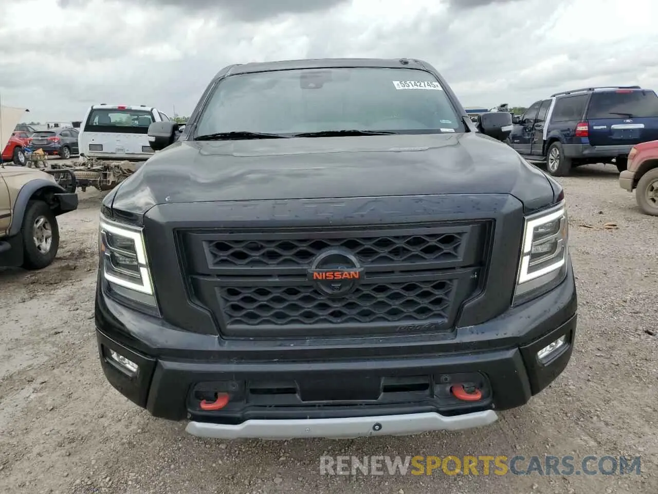 5 Photograph of a damaged car 1N6AA1ED5MN531798 NISSAN TITAN 2021
