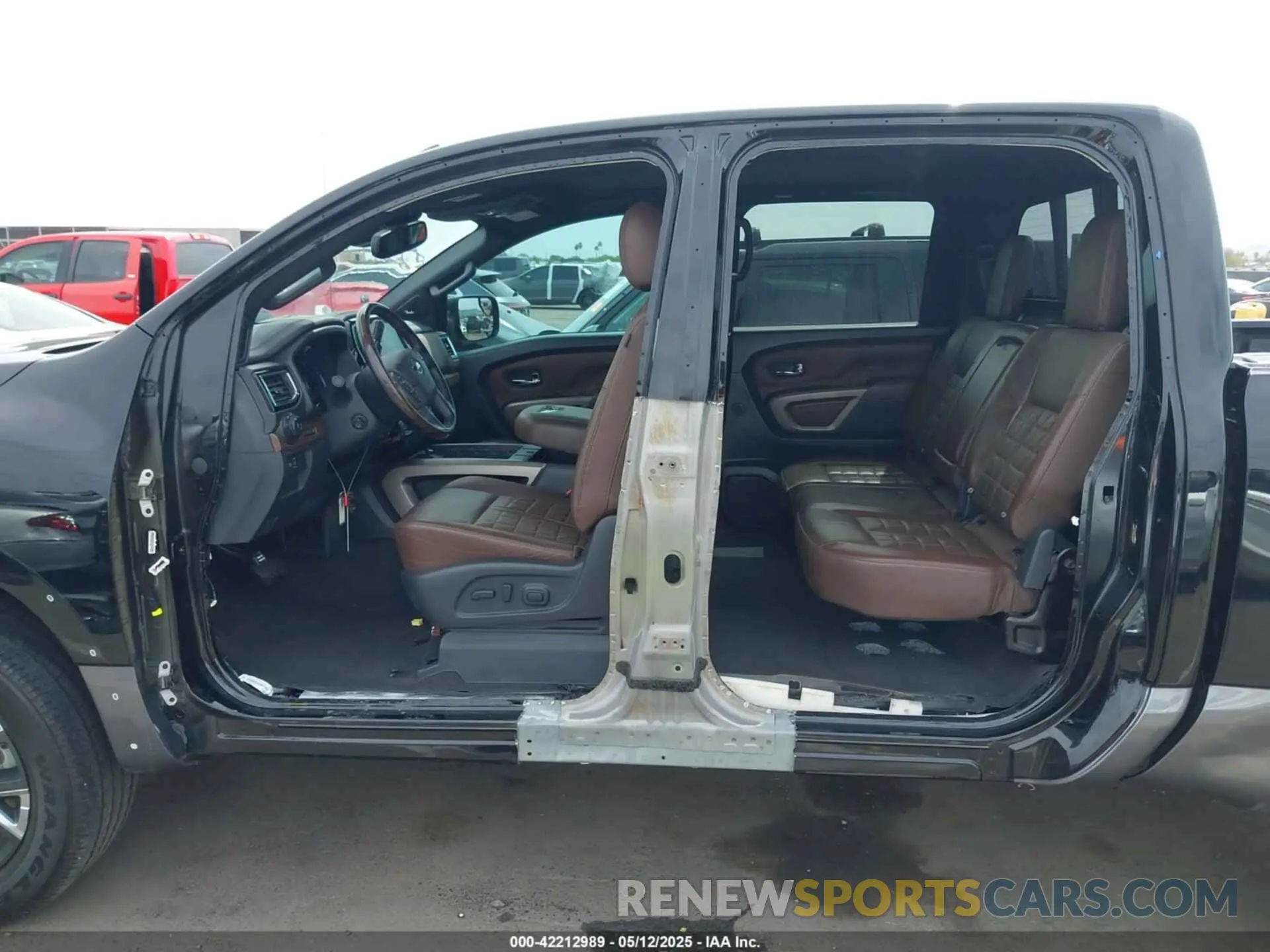 15 Photograph of a damaged car 1N6AA1ED8MN529124 NISSAN TITAN 2021