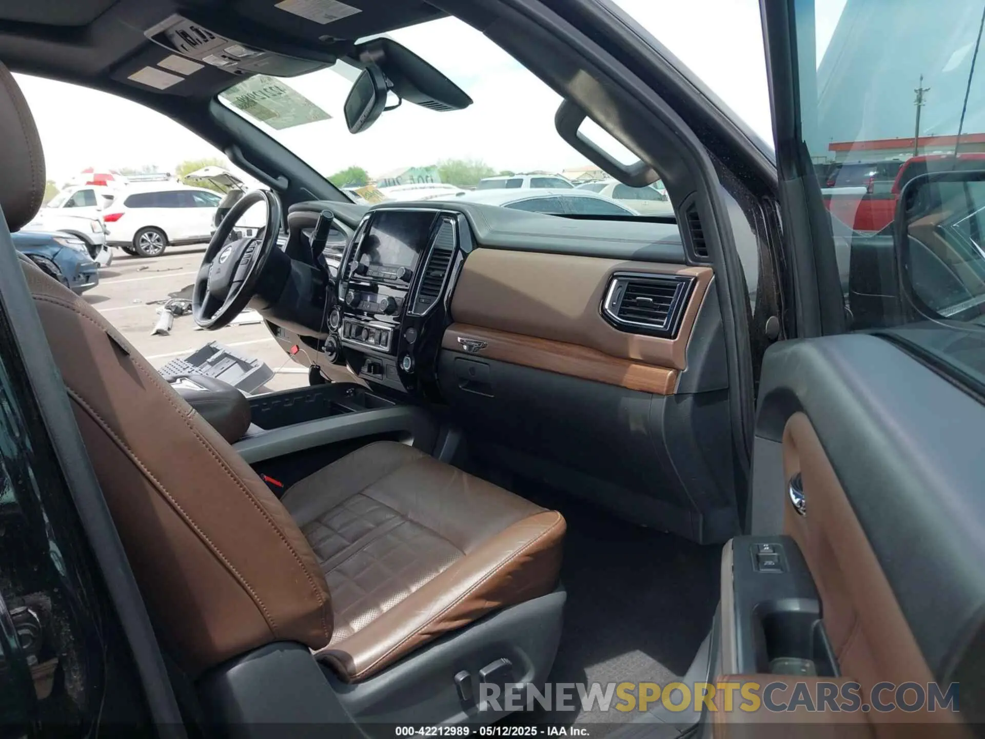 5 Photograph of a damaged car 1N6AA1ED8MN529124 NISSAN TITAN 2021