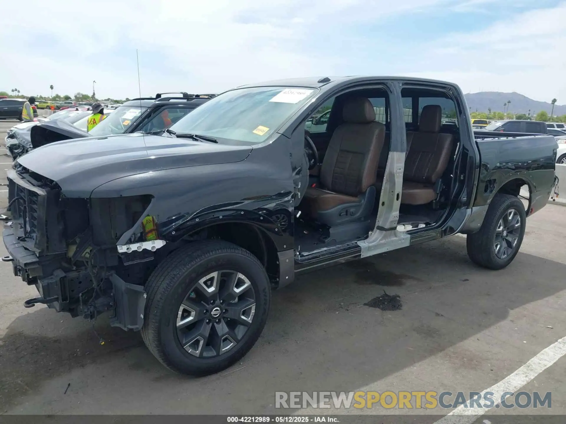 6 Photograph of a damaged car 1N6AA1ED8MN529124 NISSAN TITAN 2021