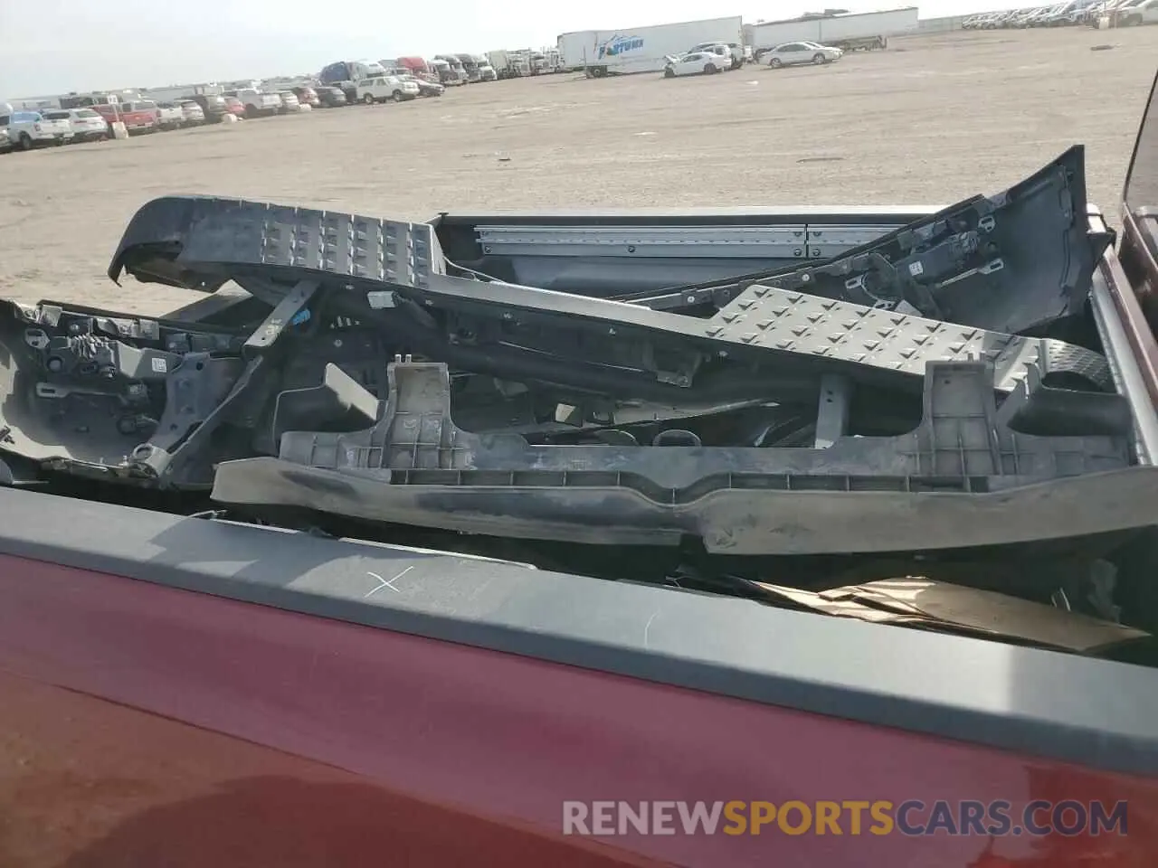 12 Photograph of a damaged car 1N6AA1ED9MN507438 NISSAN TITAN 2021