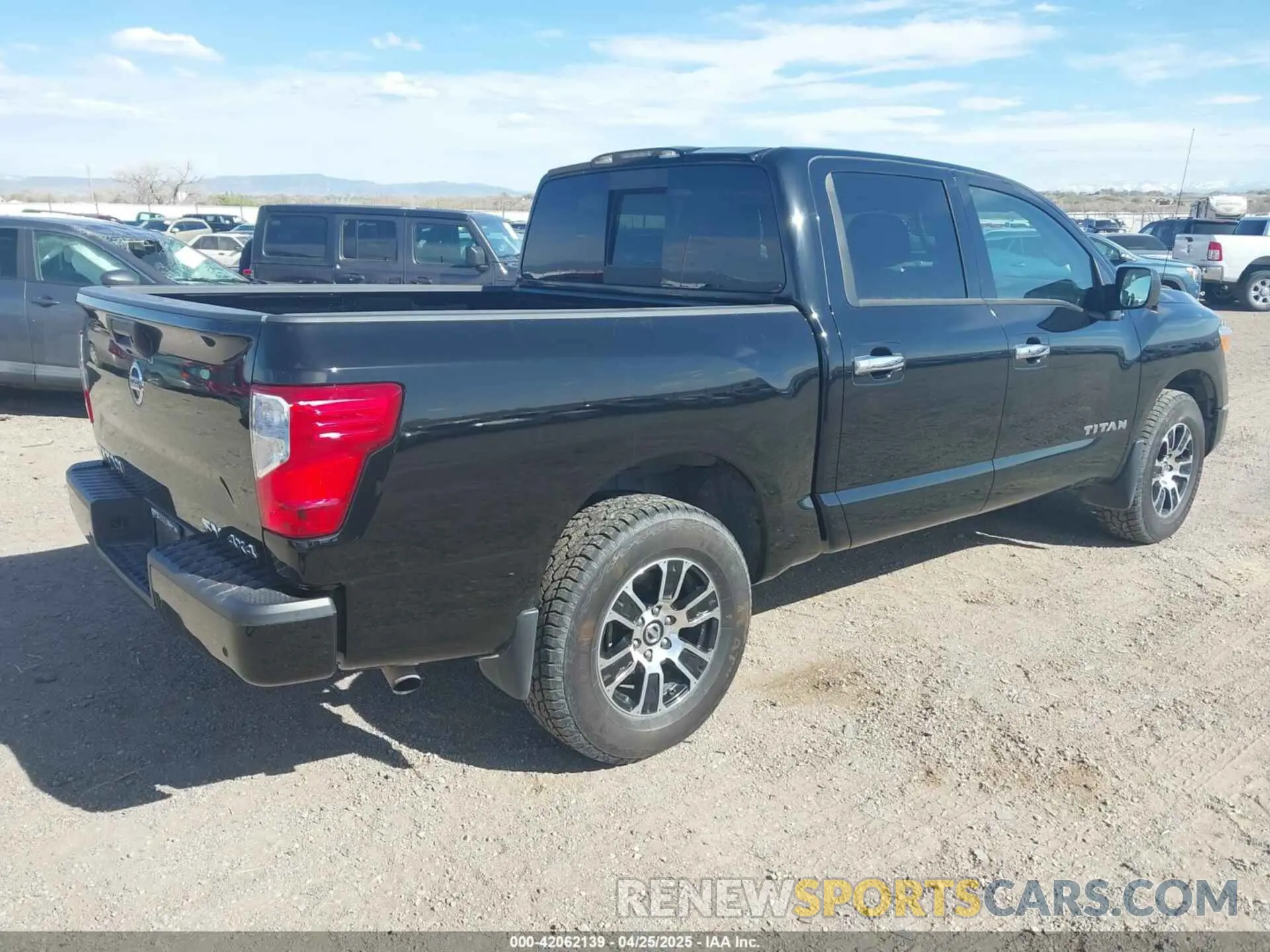 4 Photograph of a damaged car 1N6AA1ED9MN509741 NISSAN TITAN 2021