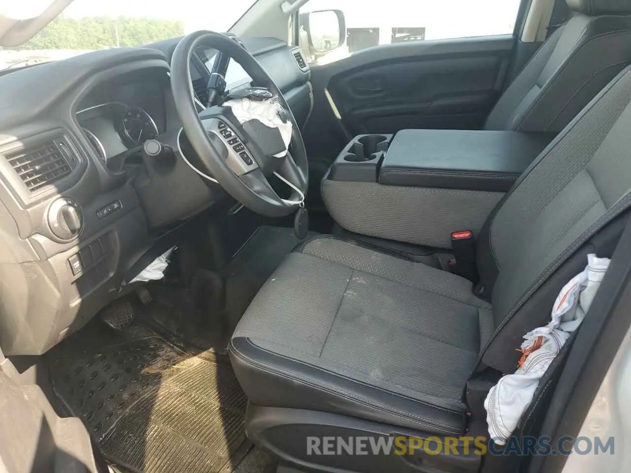 7 Photograph of a damaged car 1N6AA1EE5MN523175 NISSAN TITAN 2021