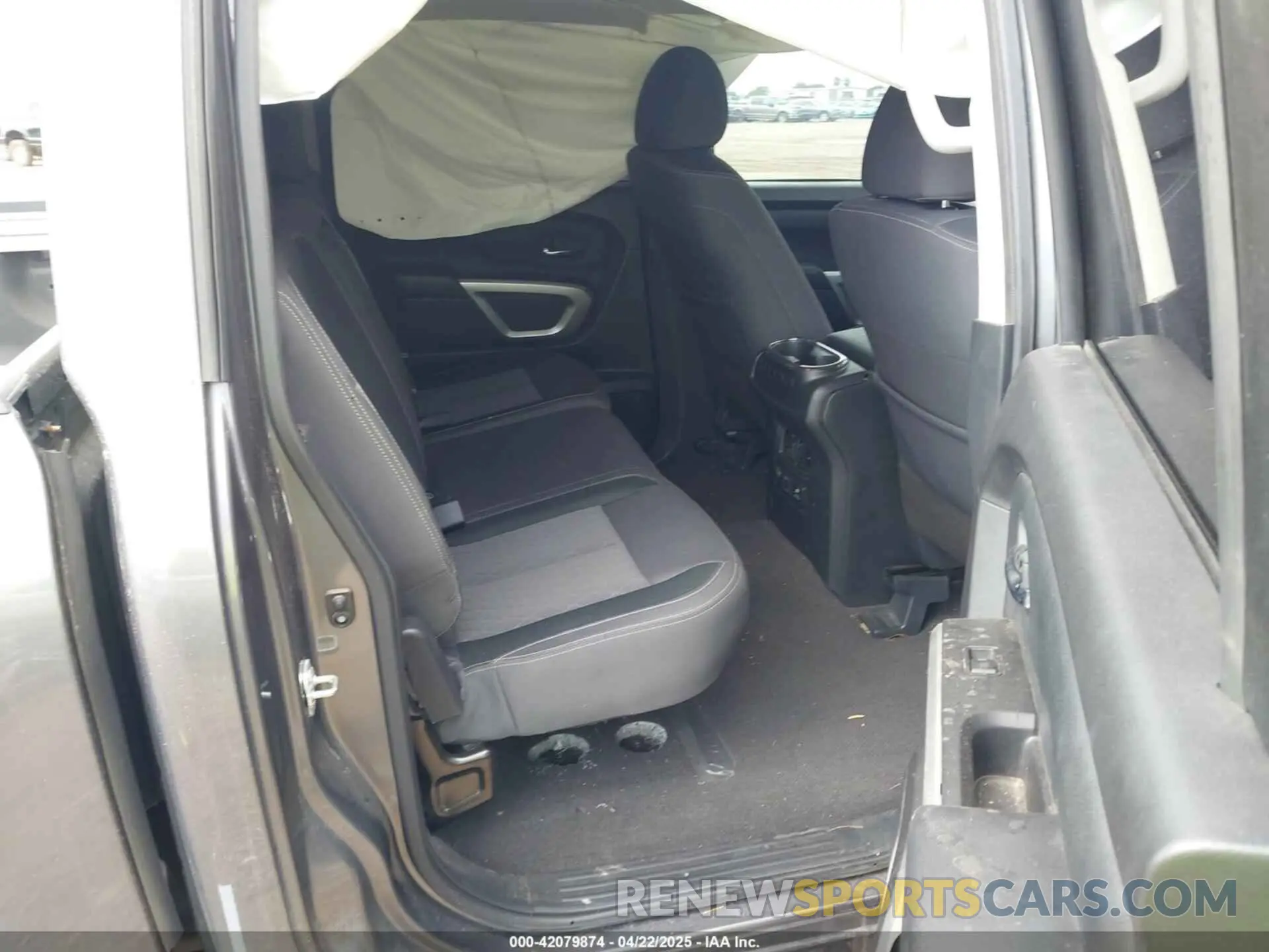 8 Фотография поврежденного автомобиля 1N6AA1EF8MN536575 NISSAN TITAN 2021