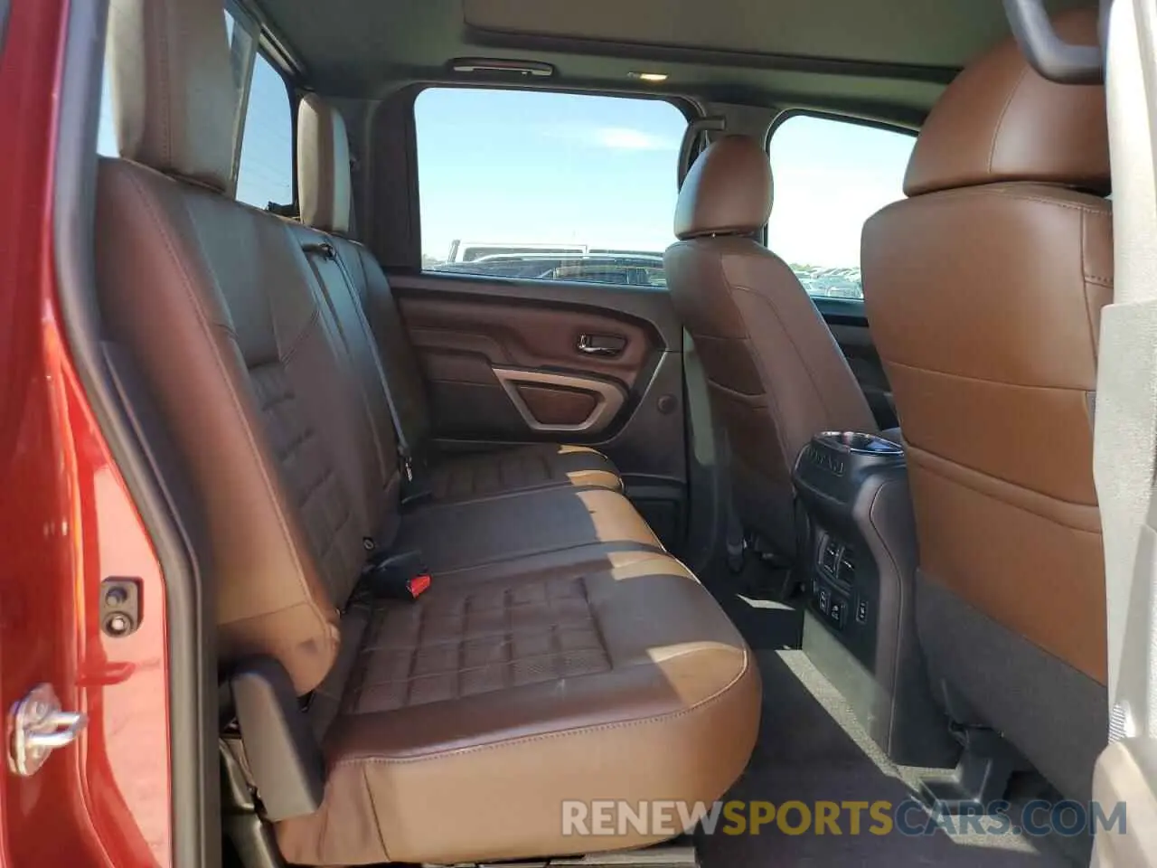 10 Photograph of a damaged car 1N6AA1FB2MN530251 NISSAN TITAN 2021