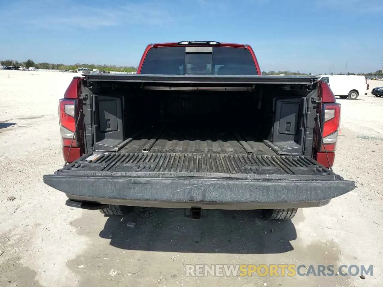 6 Photograph of a damaged car 1N6AA1FB2MN530251 NISSAN TITAN 2021