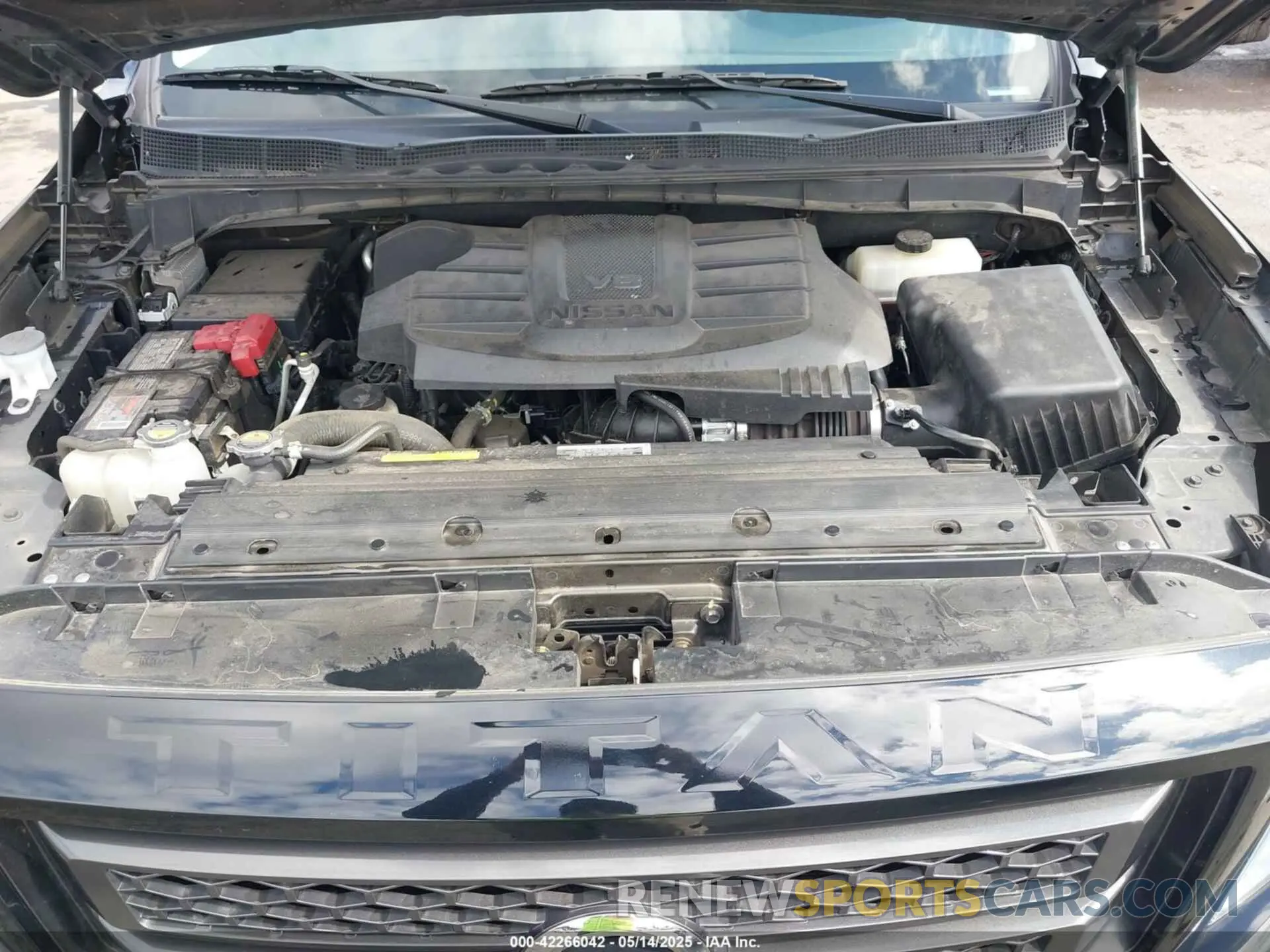 10 Photograph of a damaged car 1N6AA1EC7NN104017 NISSAN TITAN 2022