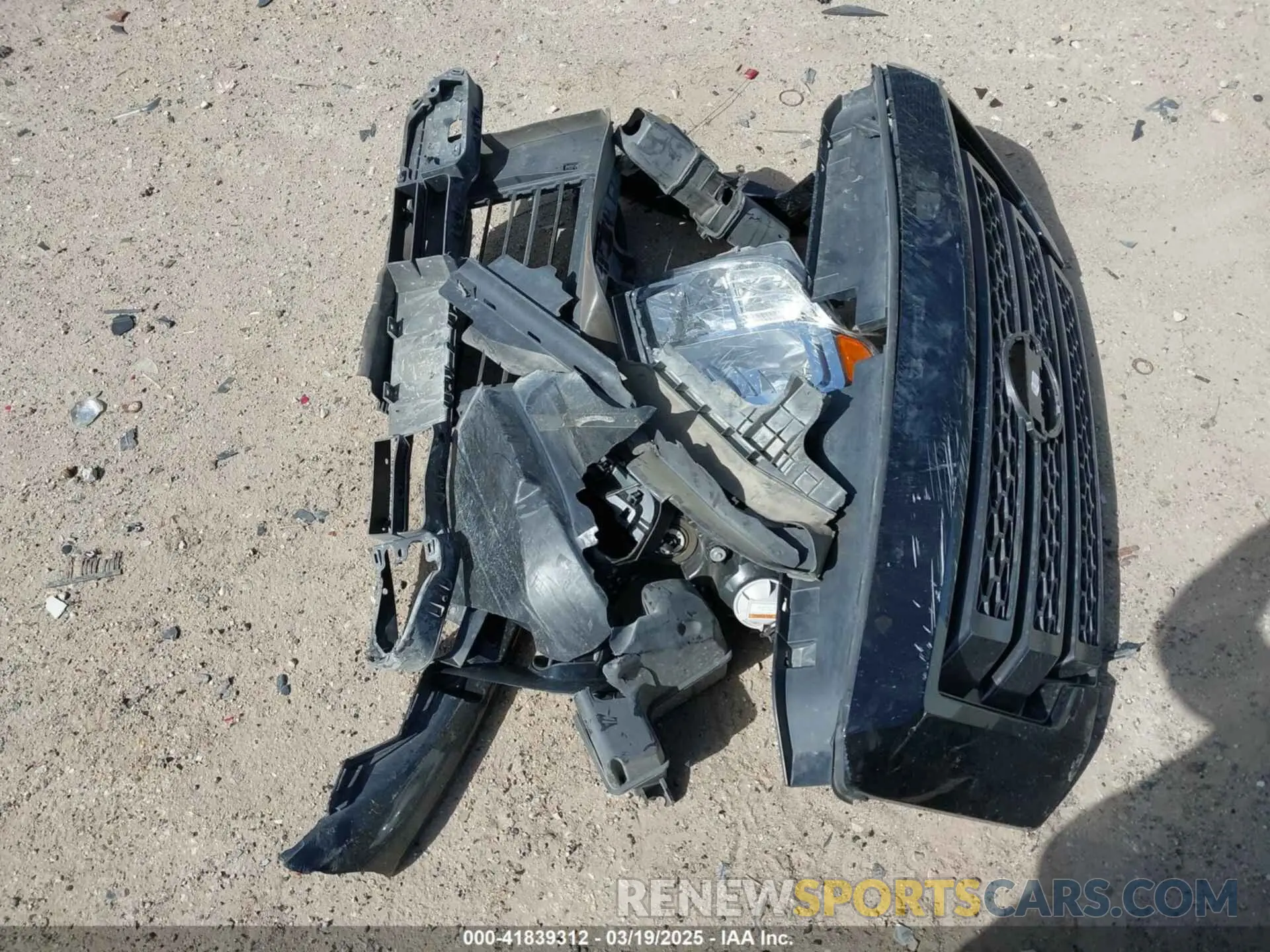 11 Photograph of a damaged car 1N6AA1EE7NN104200 NISSAN TITAN 2022