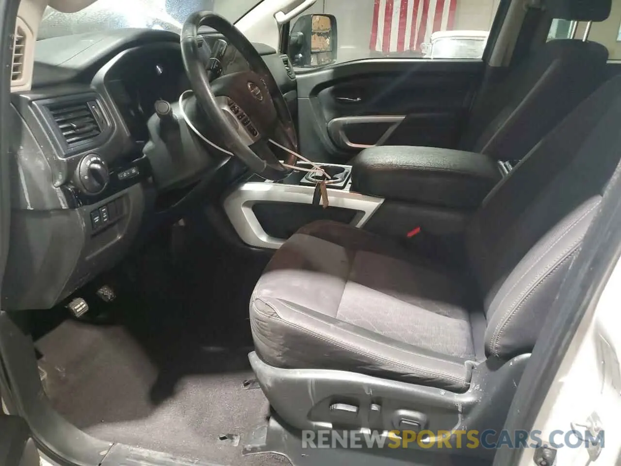 7 Фотография поврежденного автомобиля 1N6AA1EF7NN100298 NISSAN TITAN 2022